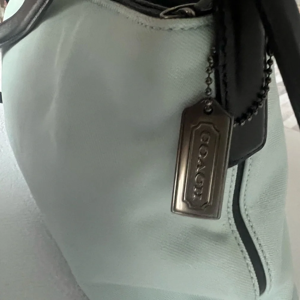 Coach Shoulder Bag - Picture 2 of 7
